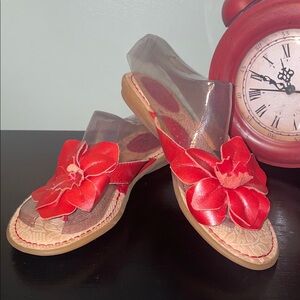 BORN Red Leather Rose Camelia Floral Thong Sandals.  Size 8.  EUC.  Large Flower